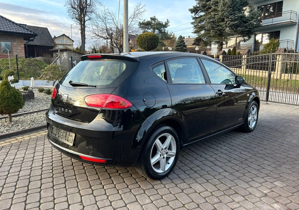 Seat Leon cena 22800 przebieg: 186018, rok produkcji 2012 z Myślenice małe 137